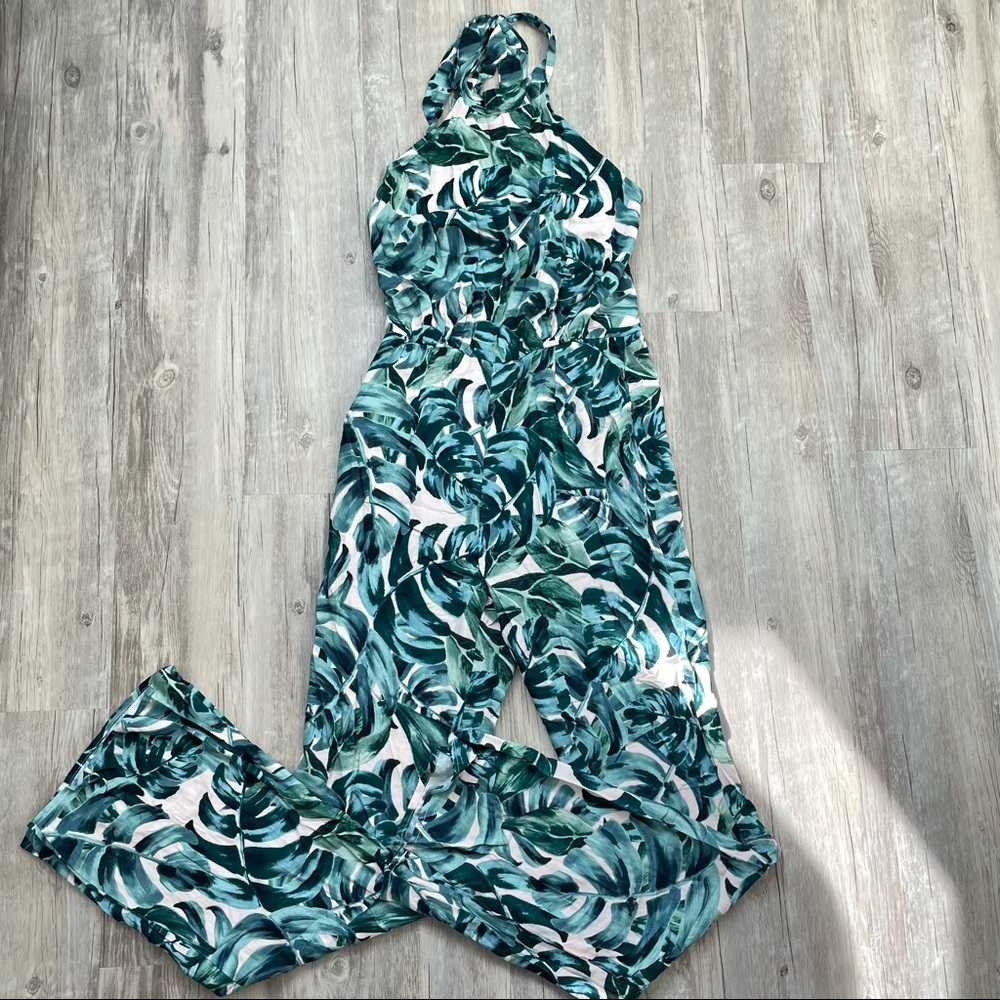 Olivaceous palm leave jumpsuit